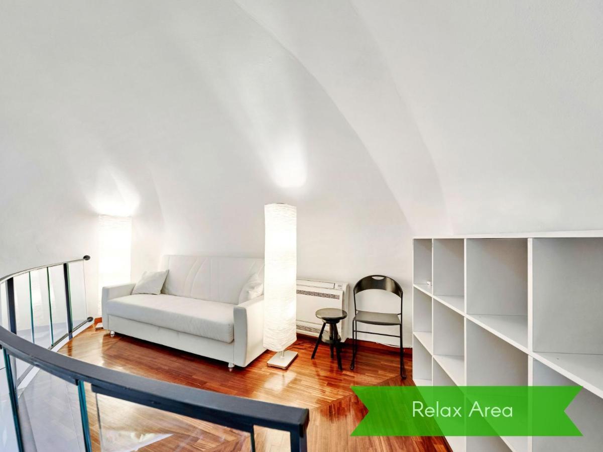 Splendid Apartment In The Historic Center Милан Экстерьер фото